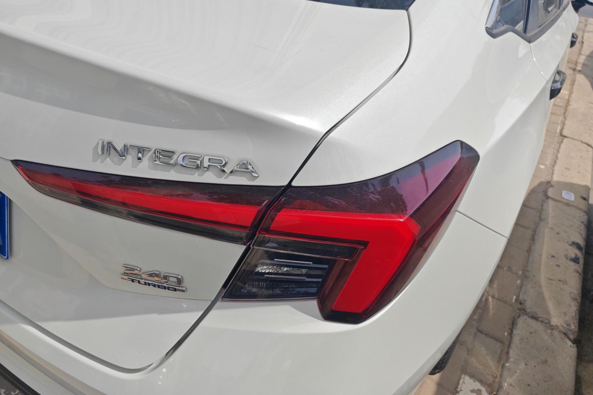 Honda Integra 2023 240TURBO CVT Lead