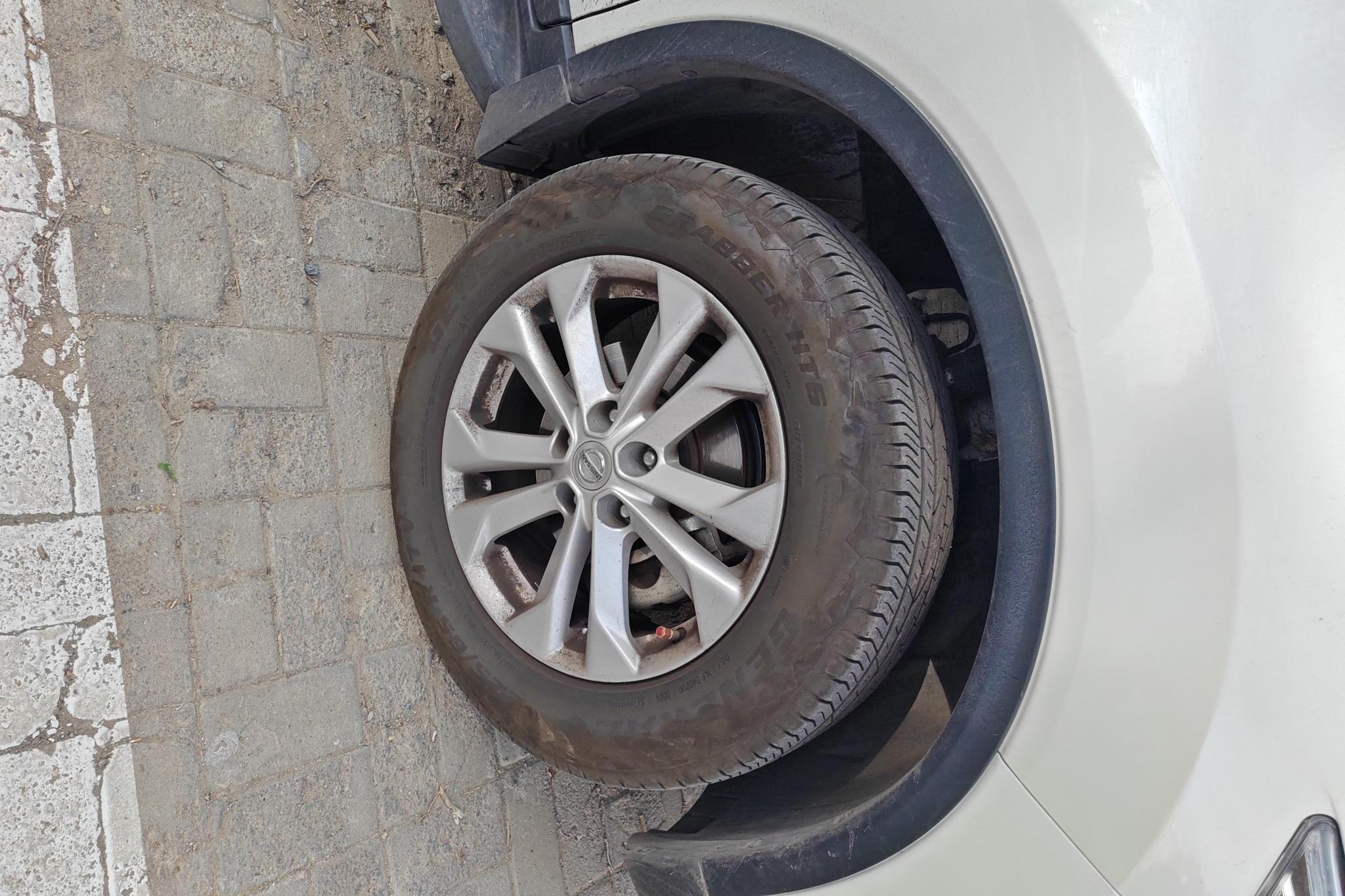 Nissan X-Trail 2014 2.0L CVT Comfort 2WD