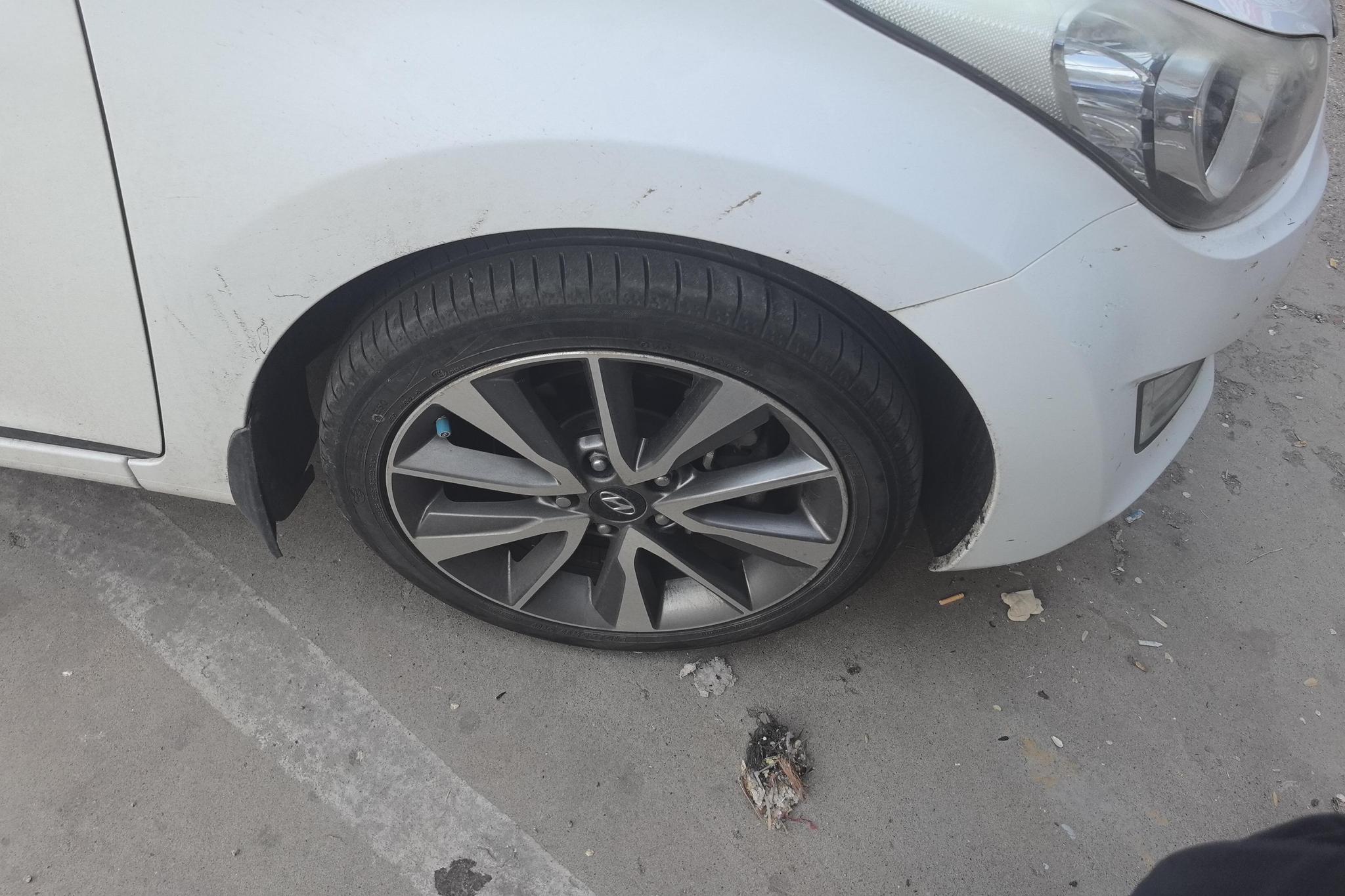 Hyundai Elantra 2015 1.6L AT Lead