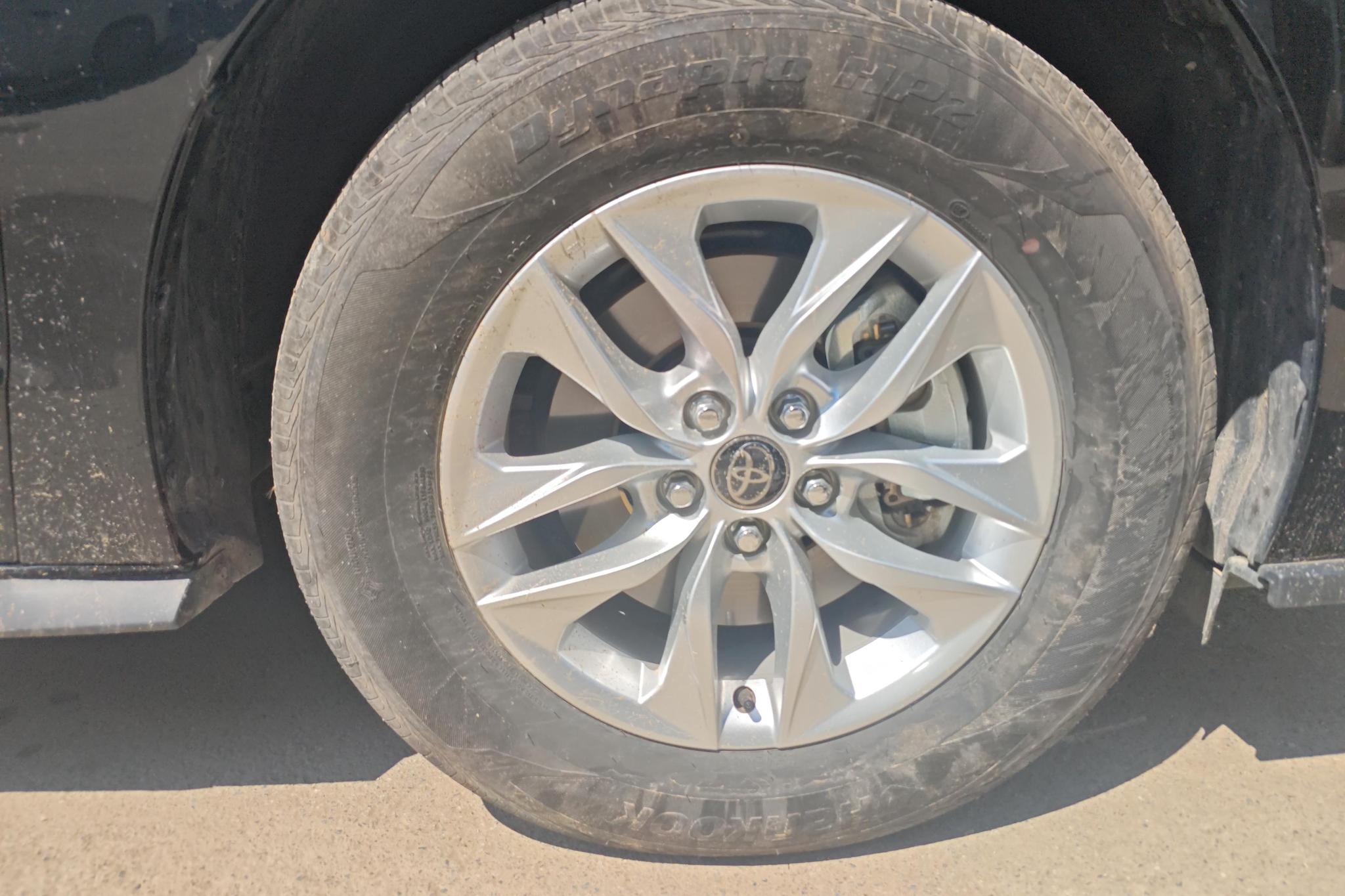 Toyota Granvia 2024 2.5L Comfort