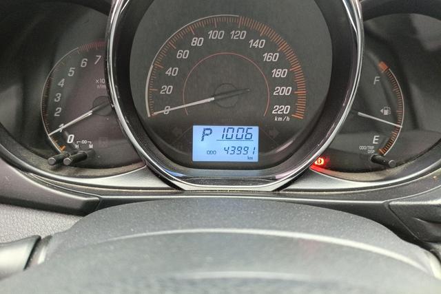 Toyota YARIS L 2020 X 1.5 L CVT — фото 14