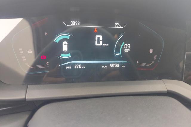 Changan CS15 2021 1.5 L MT — фото 14