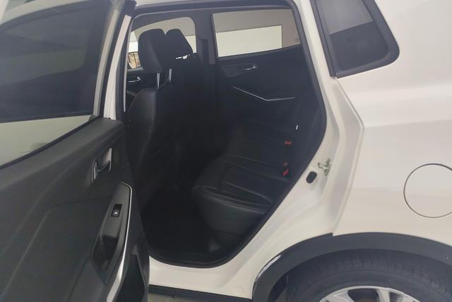 Changan CS15 2021 1.5 L MT — фото 16