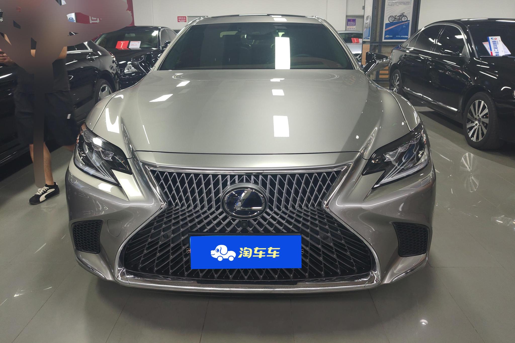 Lexus LS 2018 500h Executive V