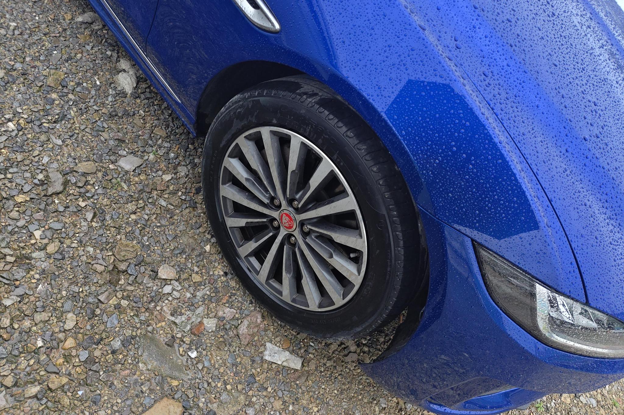 Jaguar XEL 2021 2.0T 200PS R-DYNAMIC Sport