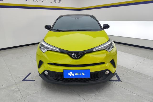 Toyota C-HR 2018 2.0 L VI — фото 2