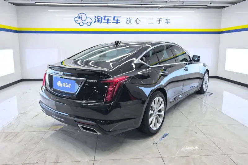 Cadillac CT5 — фото 3