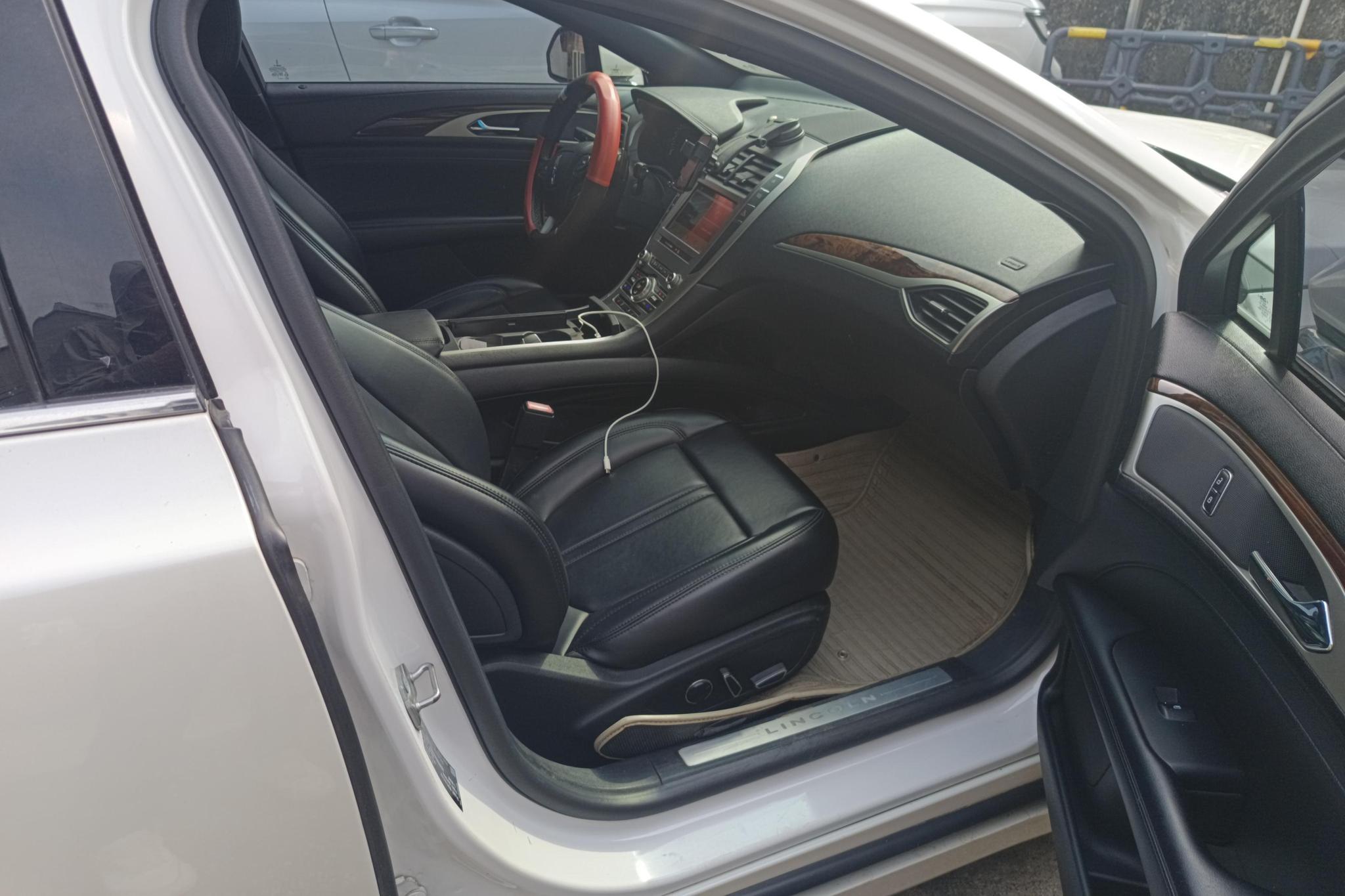 Lincoln MKZ 2019 2.0T Premium V