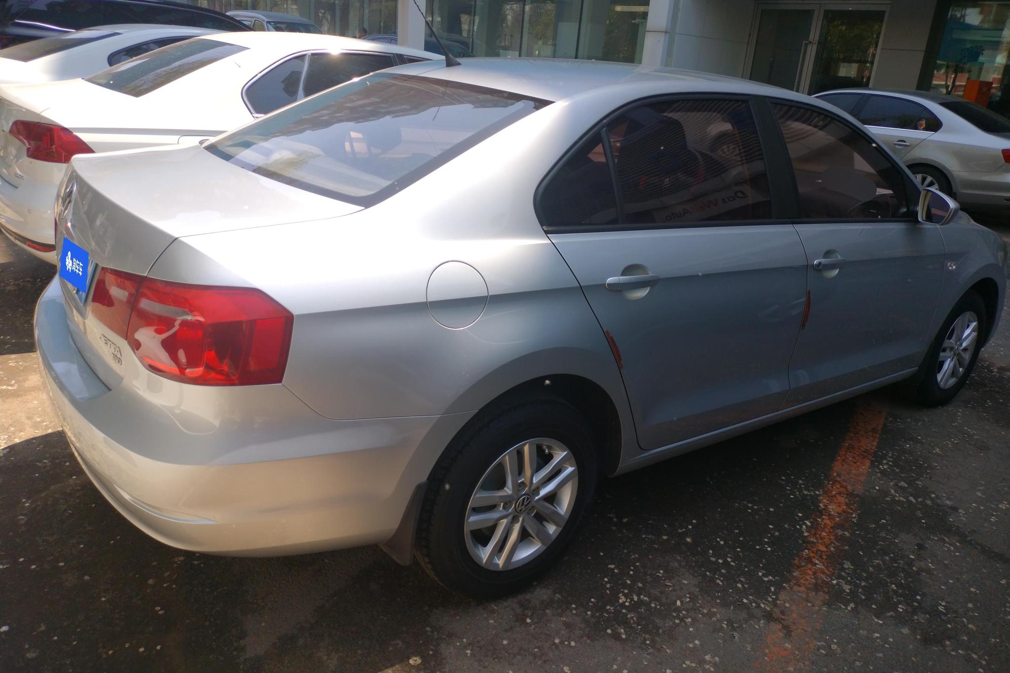 Volkswagen Jetta 2015 1.6L AT Fashion