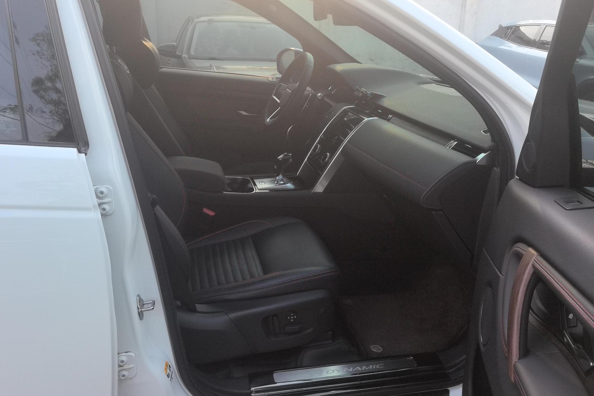 Land Rover Discovery Sport Sport 2022 249PS R-Dynamic SE 5 мест