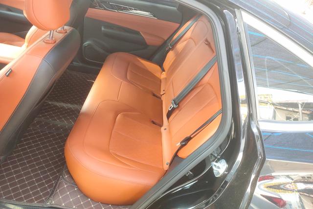 Wuling Starlight — фото 15