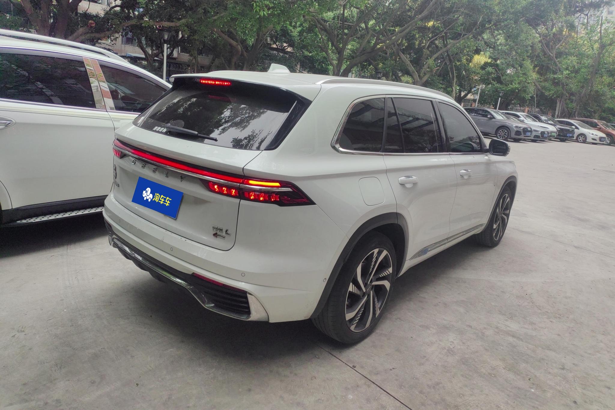 Geely Monjaro L 2021 2.0TD AT Flagship