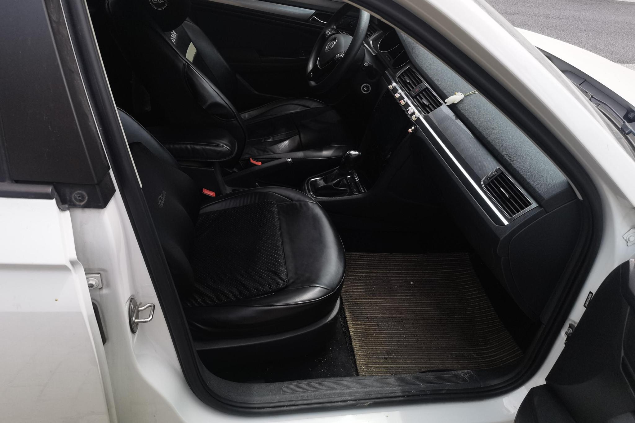 Volkswagen Bora 2019 1.5L AT Fashion VI