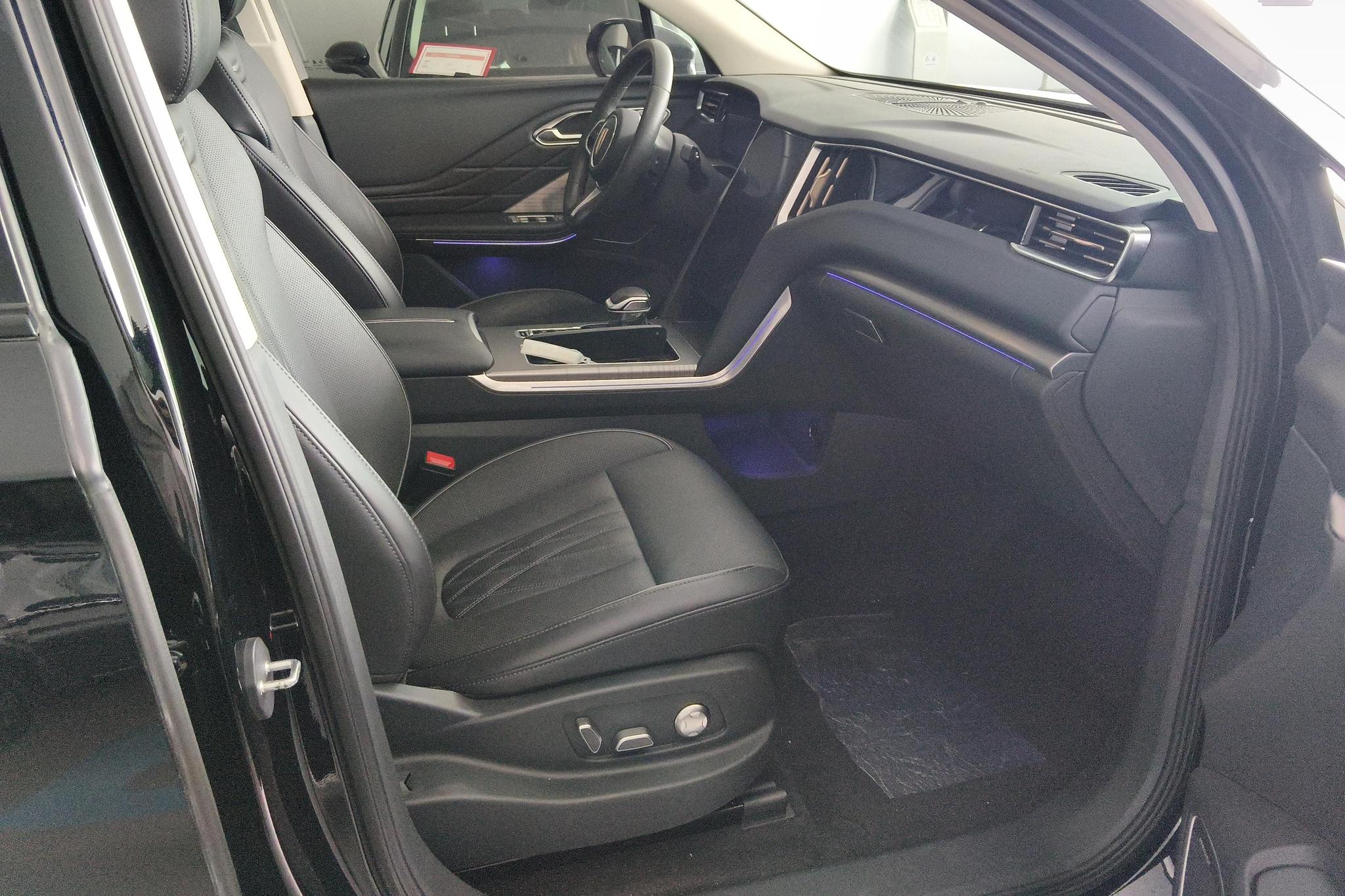 Hongqi HS7 PHEV 2024 2.0T 6 мест