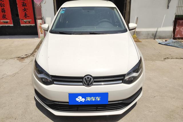Volkswagen Polo 2016 1.4 L AT — фото 2