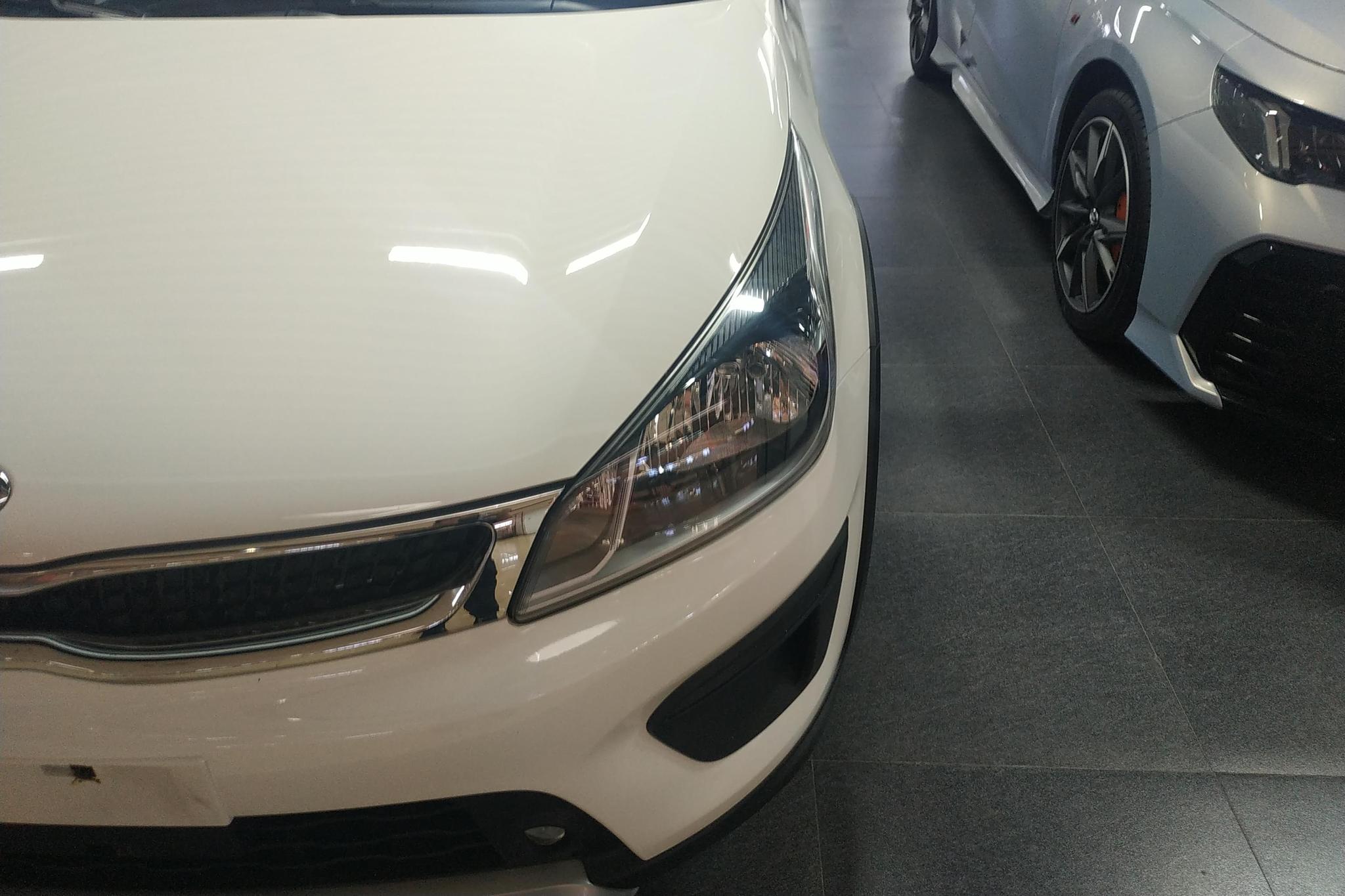 Kia KX CROSS 2017 1.4L AT GLS