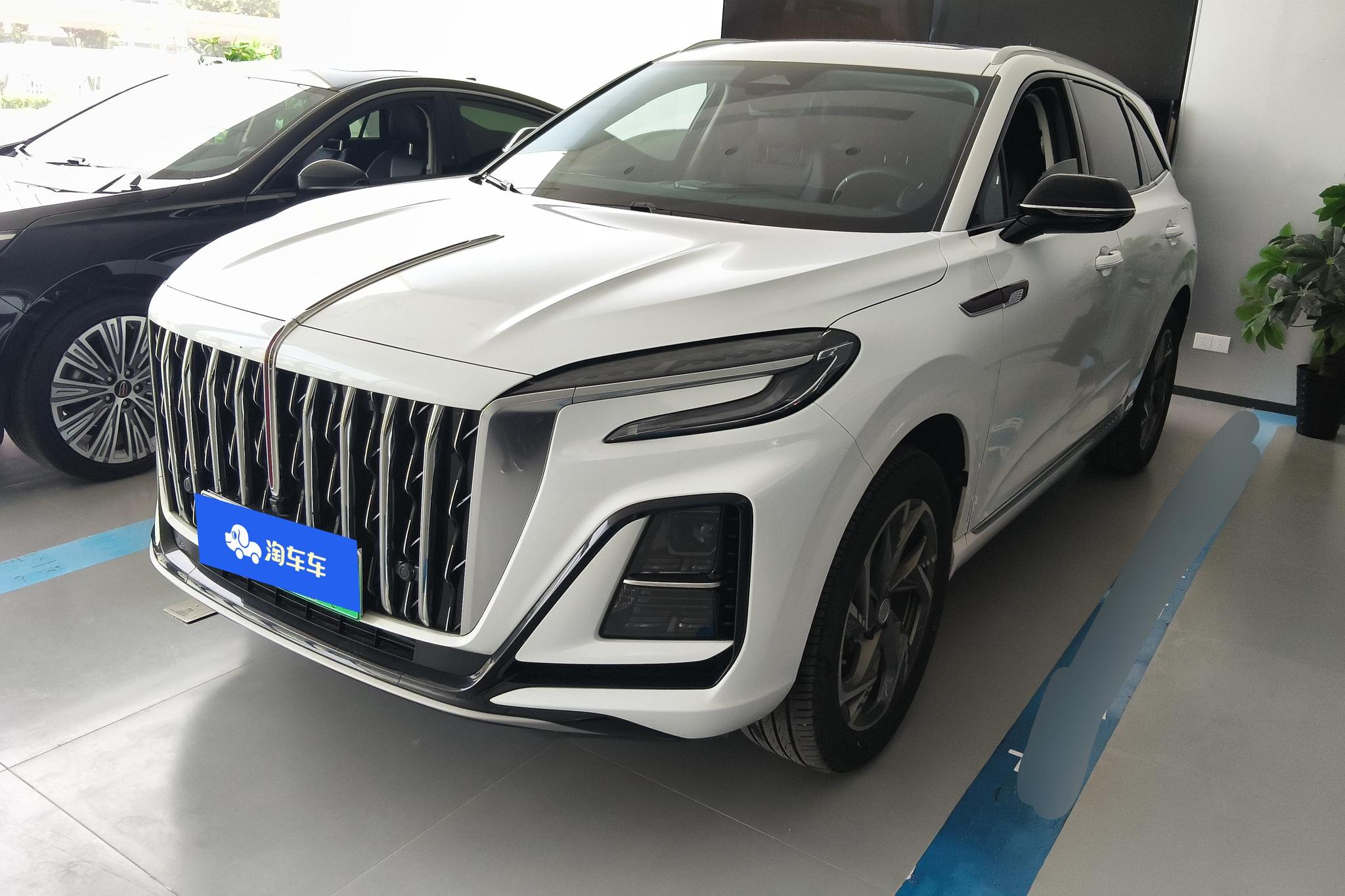 Hongqi HS3 PHEV
