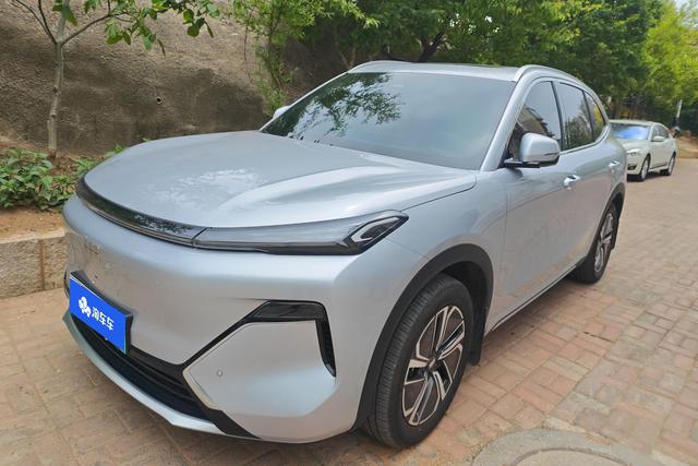 Geely Galaxy 7 EM-i 2025 120 KM +