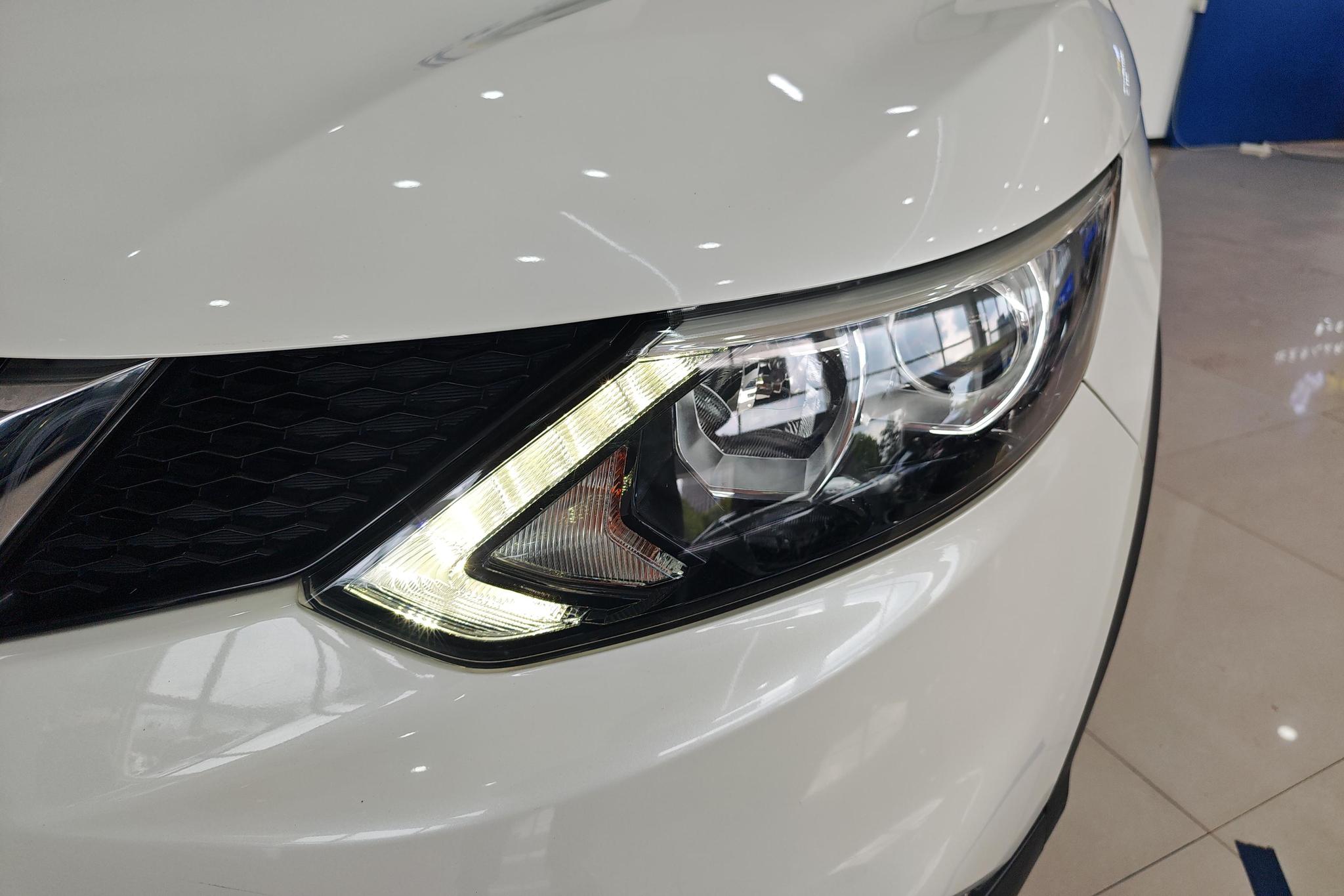 Nissan Qashqai 2017 2.0L CVT Smart V