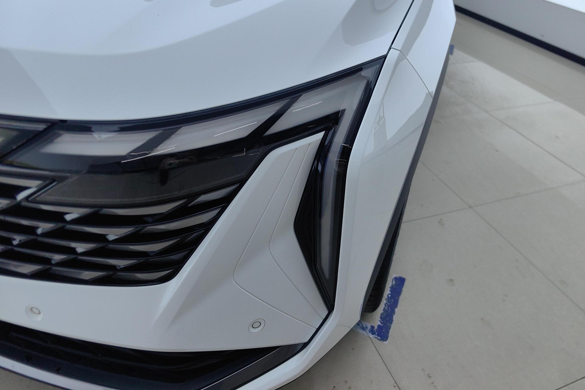 Geely Boyue L L 2023 1.5TD DCT Luxury