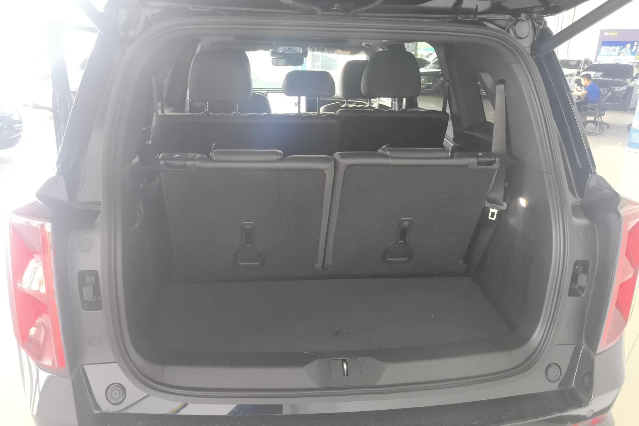 GAC GS8 2024 2.0TGDI Luxury Smart Connect