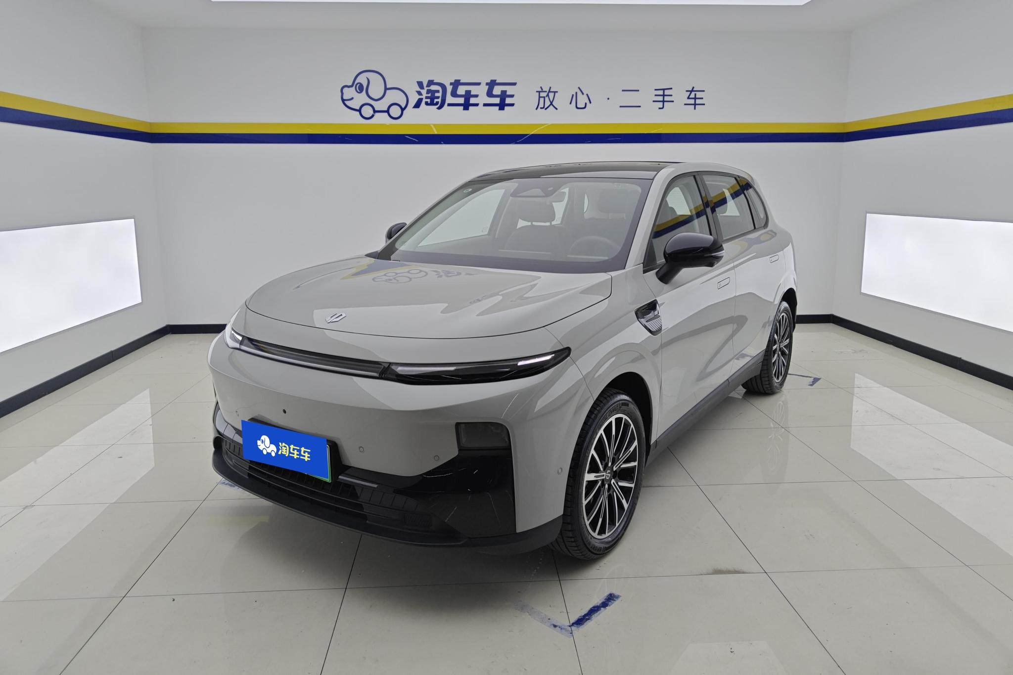 Leapmotor B10