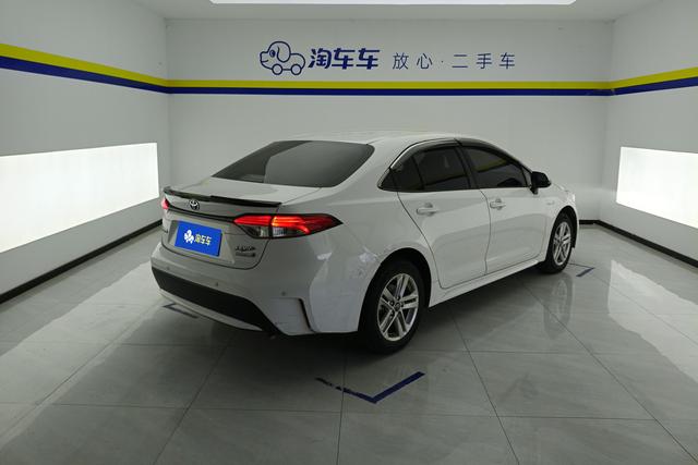 Toyota Levin 2022 1.8 H E-CVT — фото 3