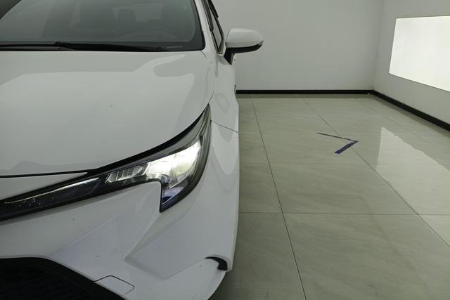 Toyota Levin 2022 1.8 H E-CVT — фото 11