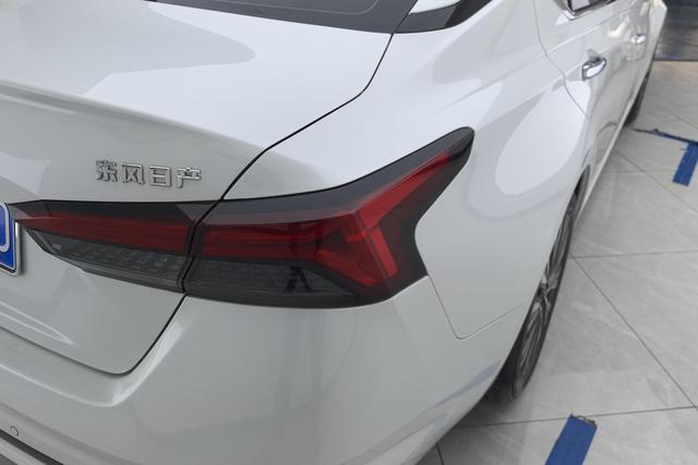 Nissan Teana 2022 2.0 L XL-TLS — фото 7