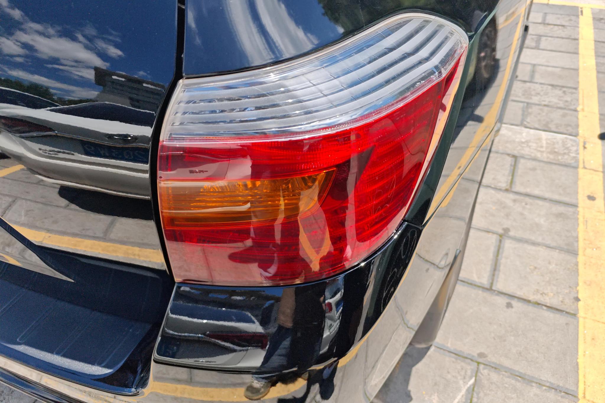 Toyota Highlander 2009 2.7L 5 мест Sport