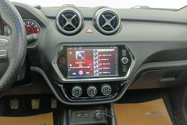Soueast DX3 2018 1.5 L MTPremium — фото 12