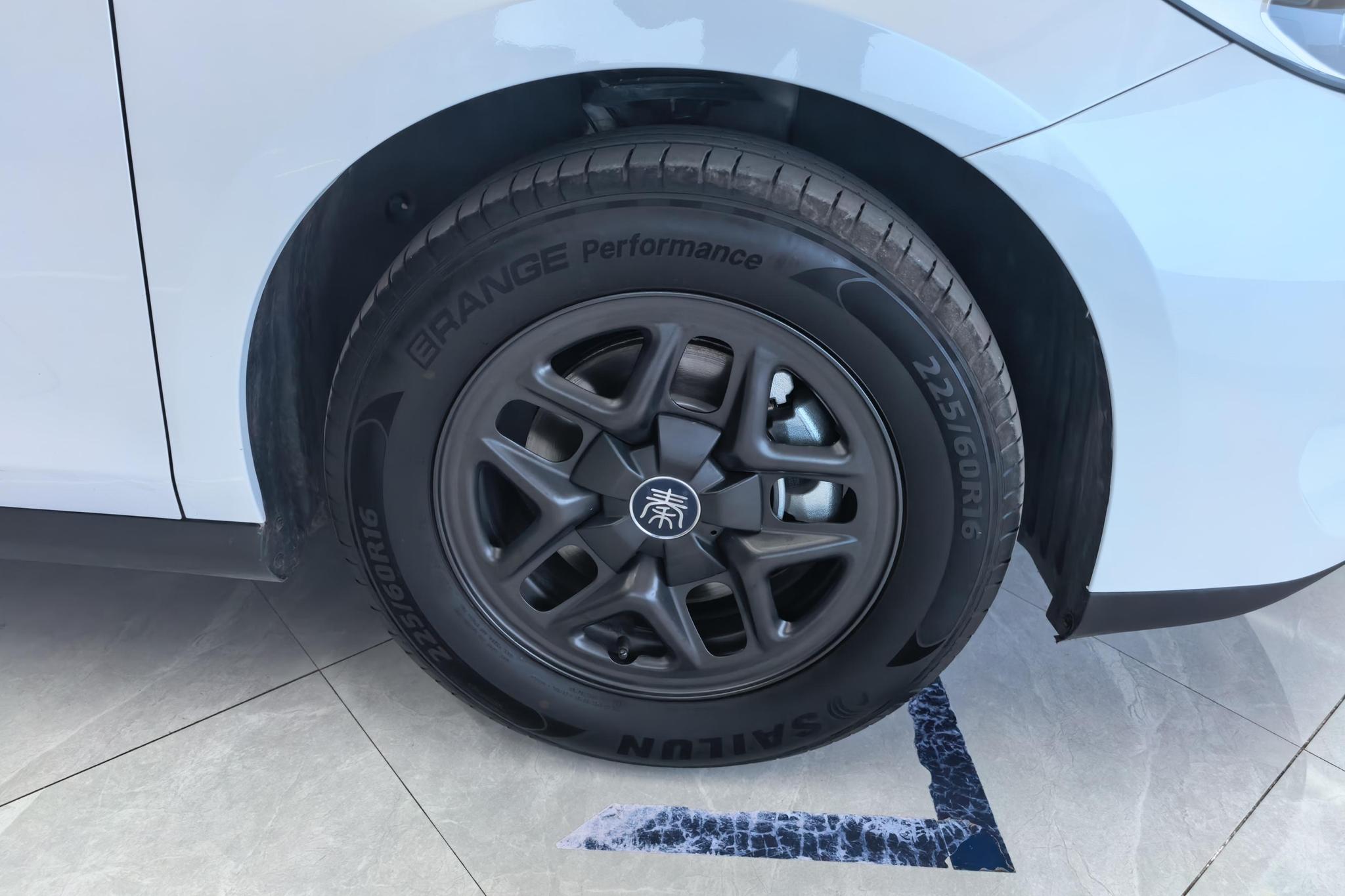 BYD Qin Plus DM-i PLUS DM 2025 Smart Drive DM-i 55KM Lead