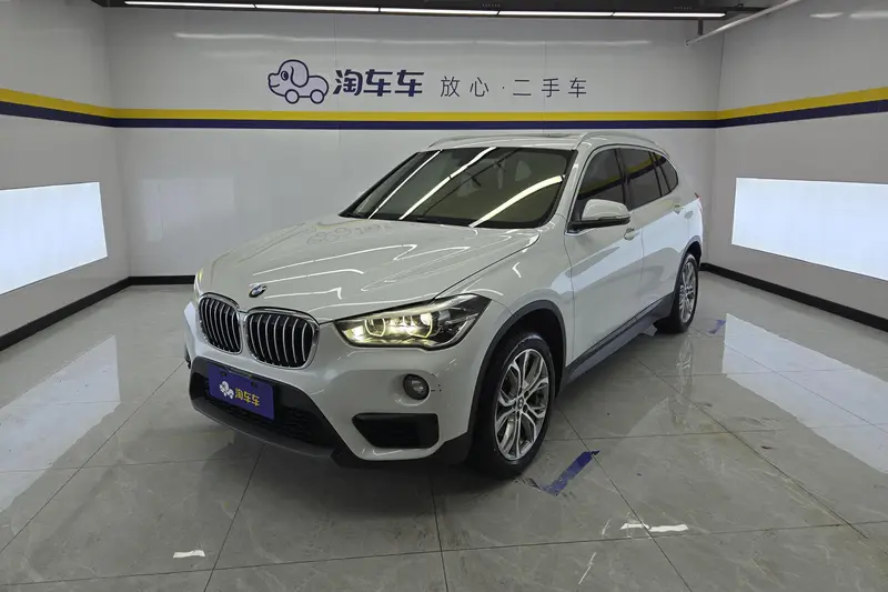 BMW X1 — фото 1