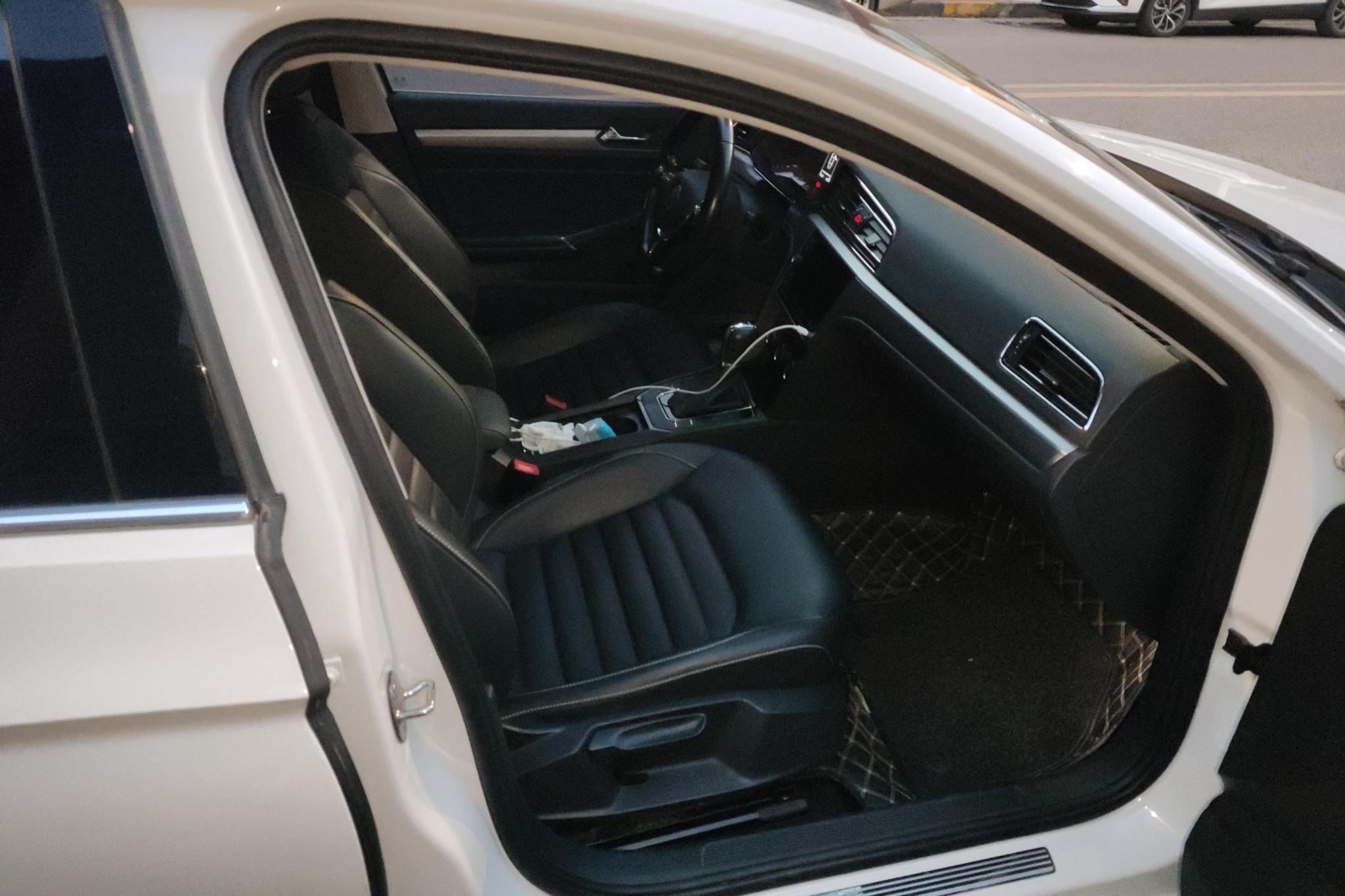 Volkswagen Lamando 2019 280TSI DSG Comfort VI