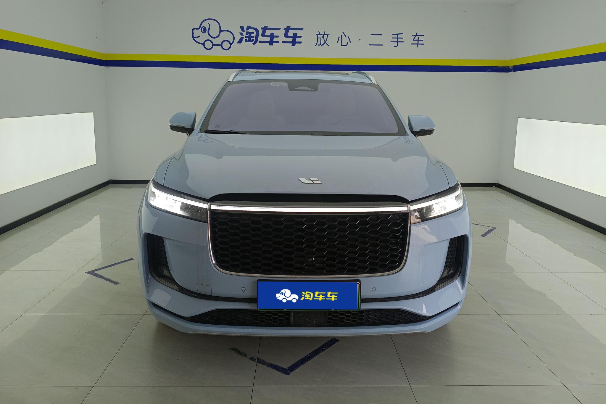Li Auto ONE 2021 6 мест