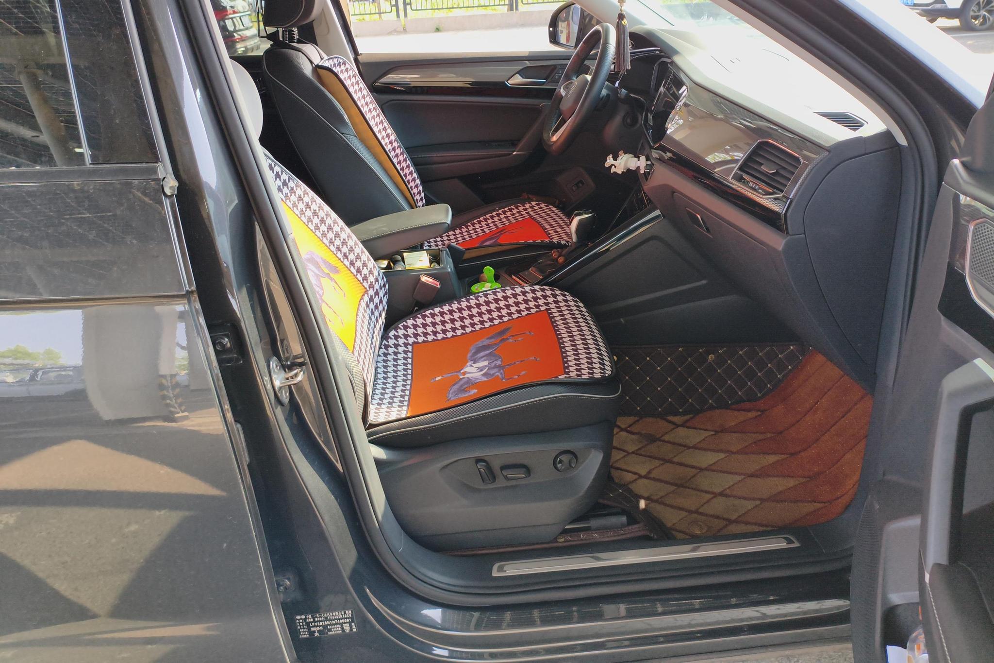 Volkswagen TayronX X 2020 330TSI Luxury Smart Connect