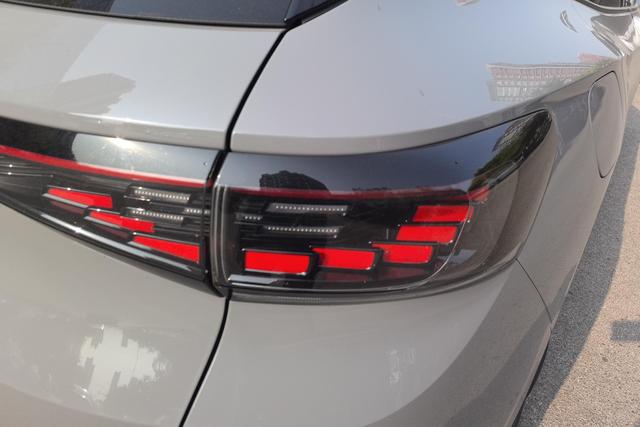 Volkswagen ID.4 CROZZ 2024 Темно-серый из Китая, фото 4