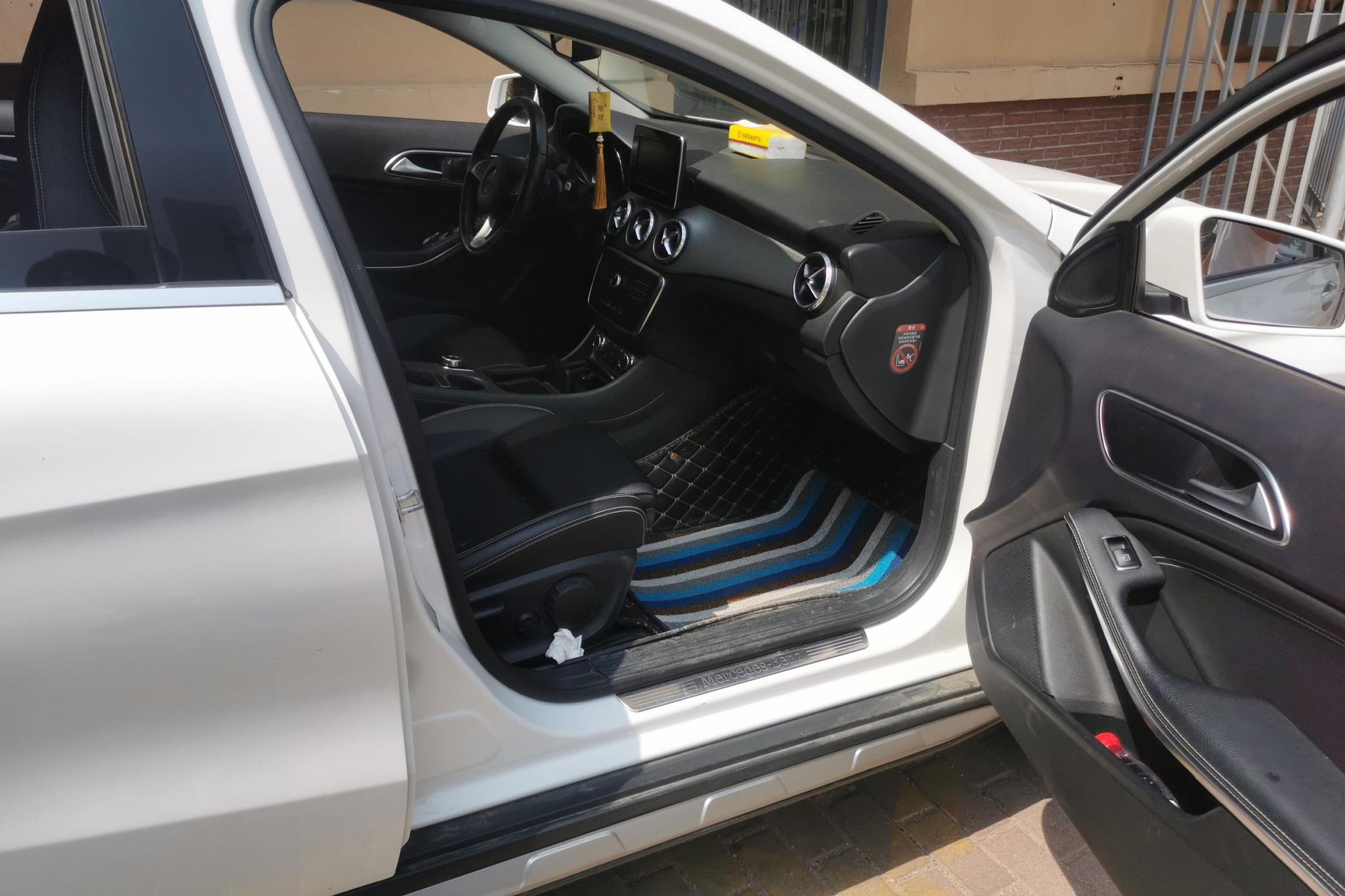 Mercedes-Benz GLA 2017 GLA 200 Fashion
