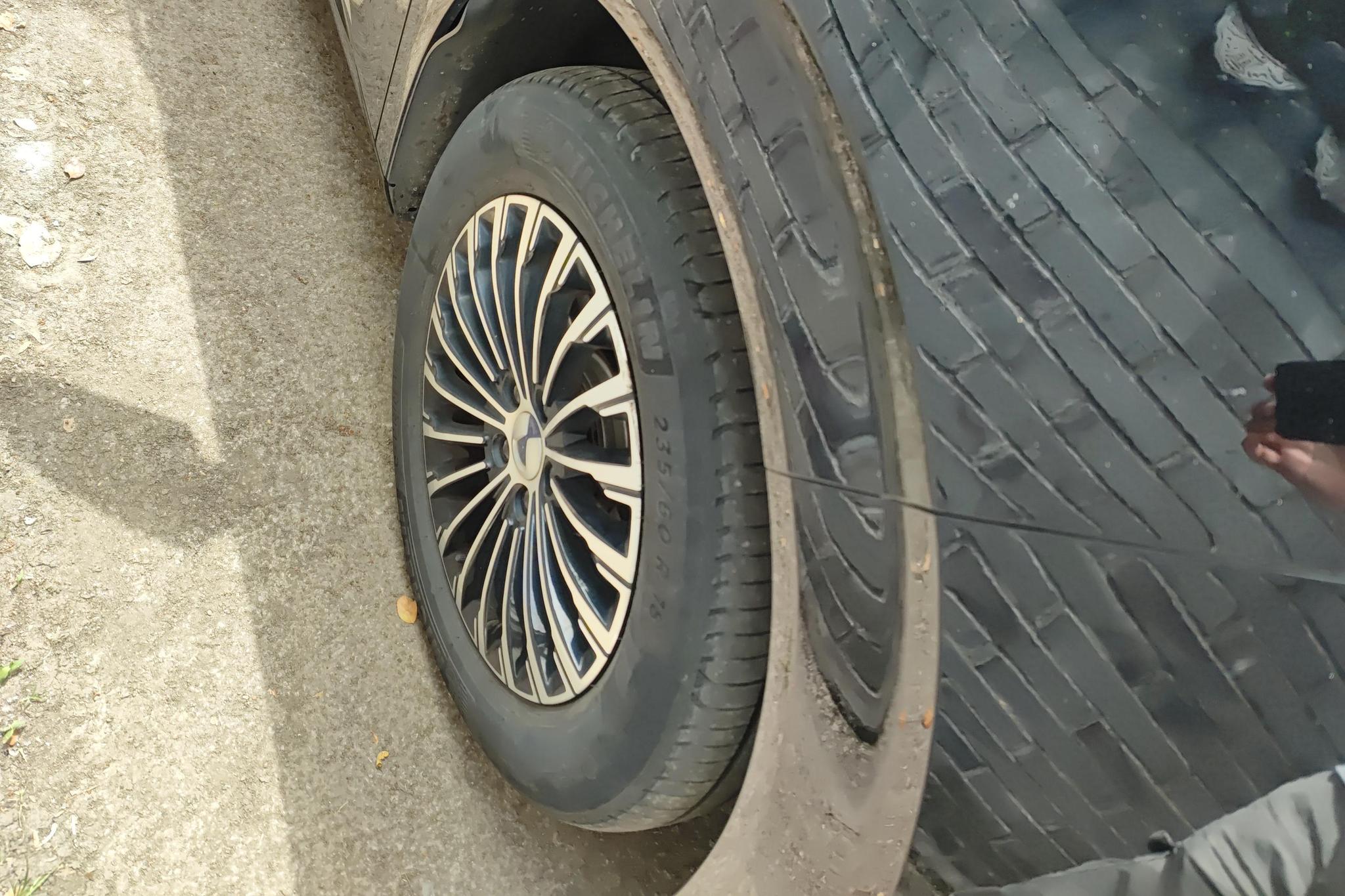 Denza D9 DM 2022 1040 Luxury