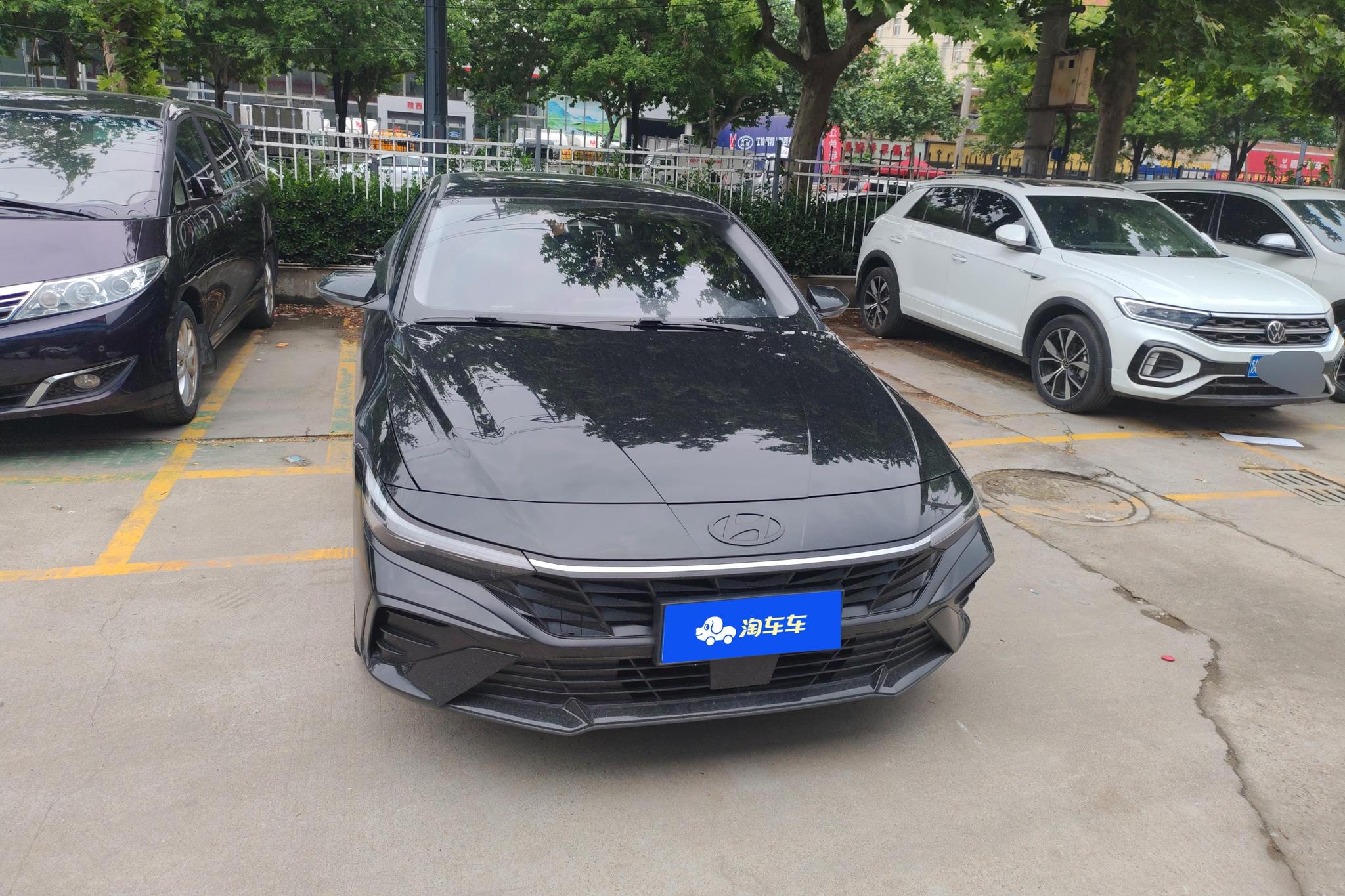 Hyundai Elantra 2023 1.5L CVT LUX Luxury