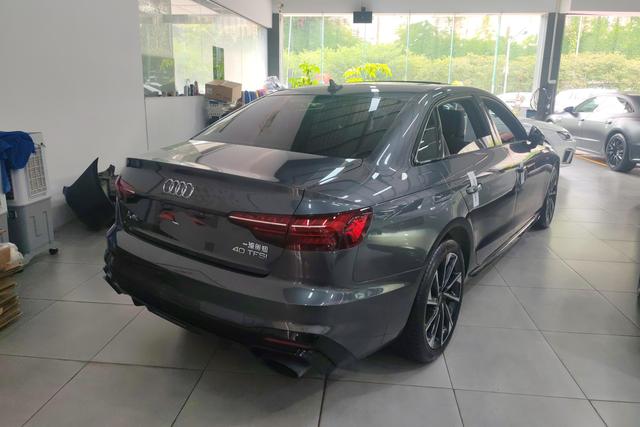 Audi A4L id 4321023 из Китая 12