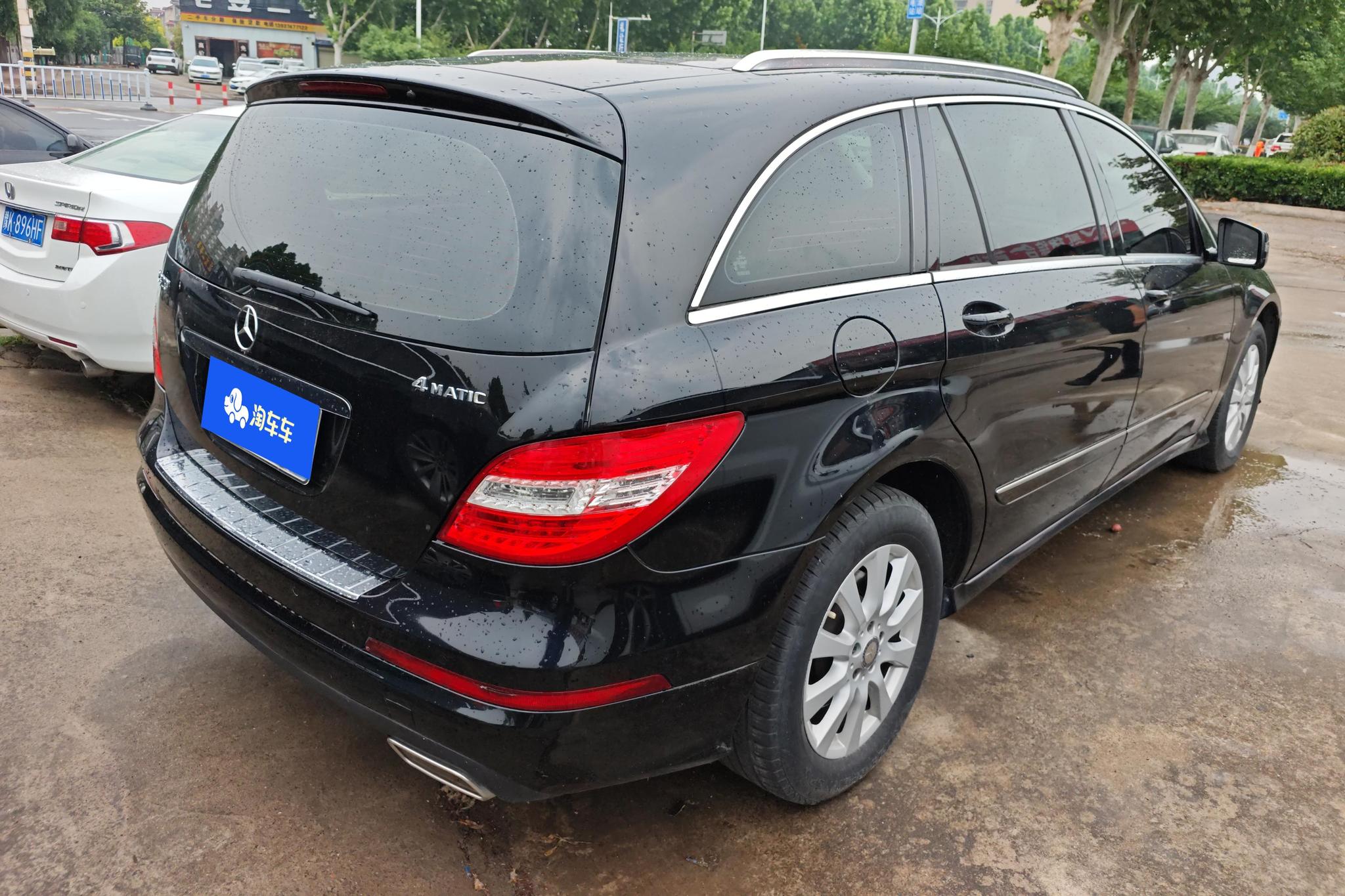 Mercedes-Benz R 2015 R 320 4MATIC Luxury