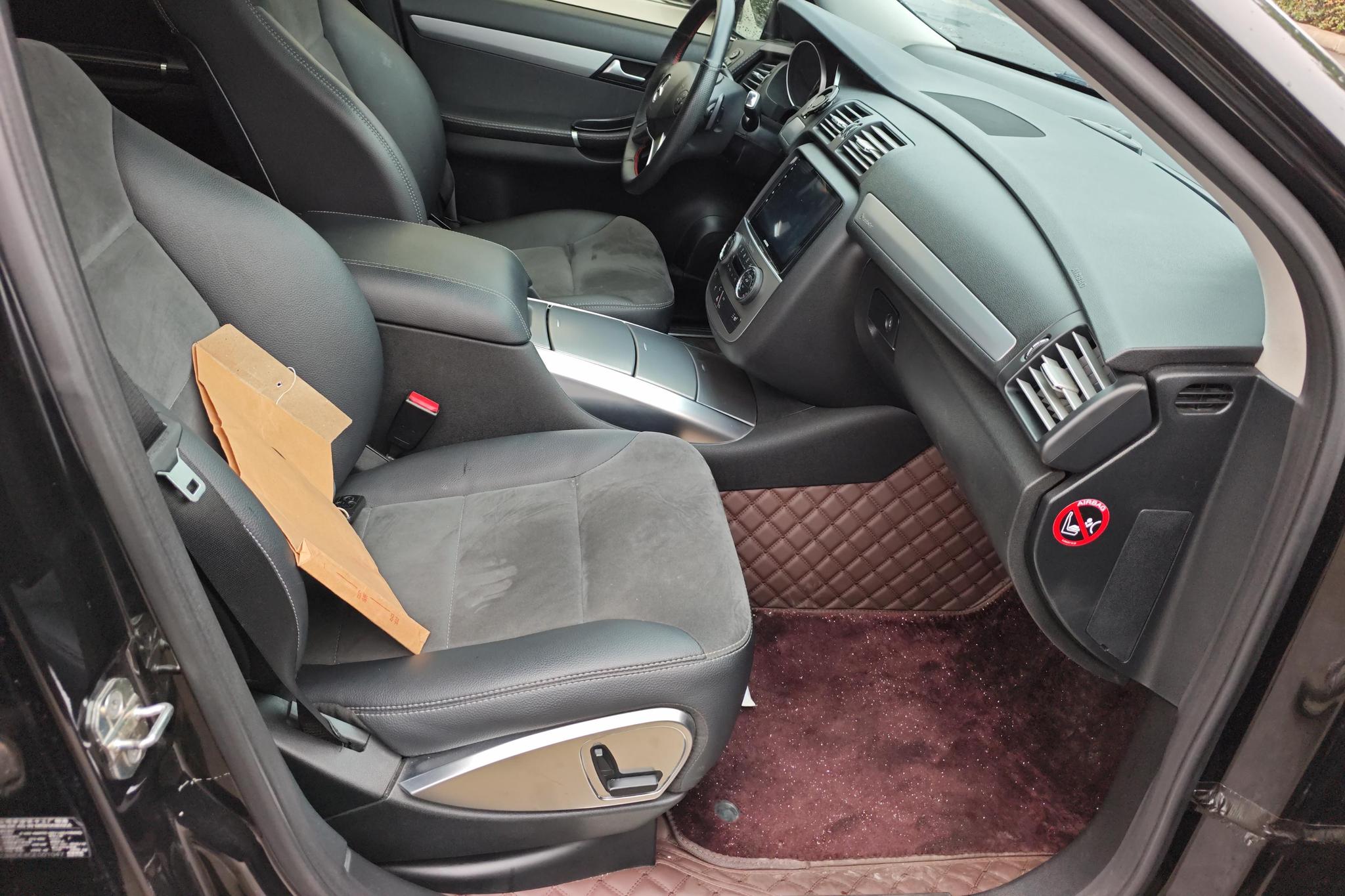 Mercedes-Benz R 2015 R 320 4MATIC Luxury