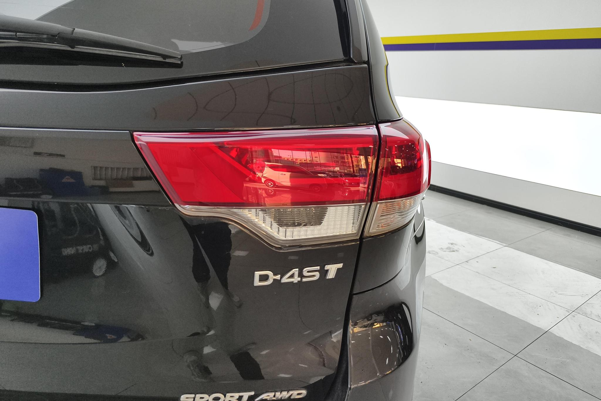 Toyota Highlander 2018 2.0T Luxury 7 мест V