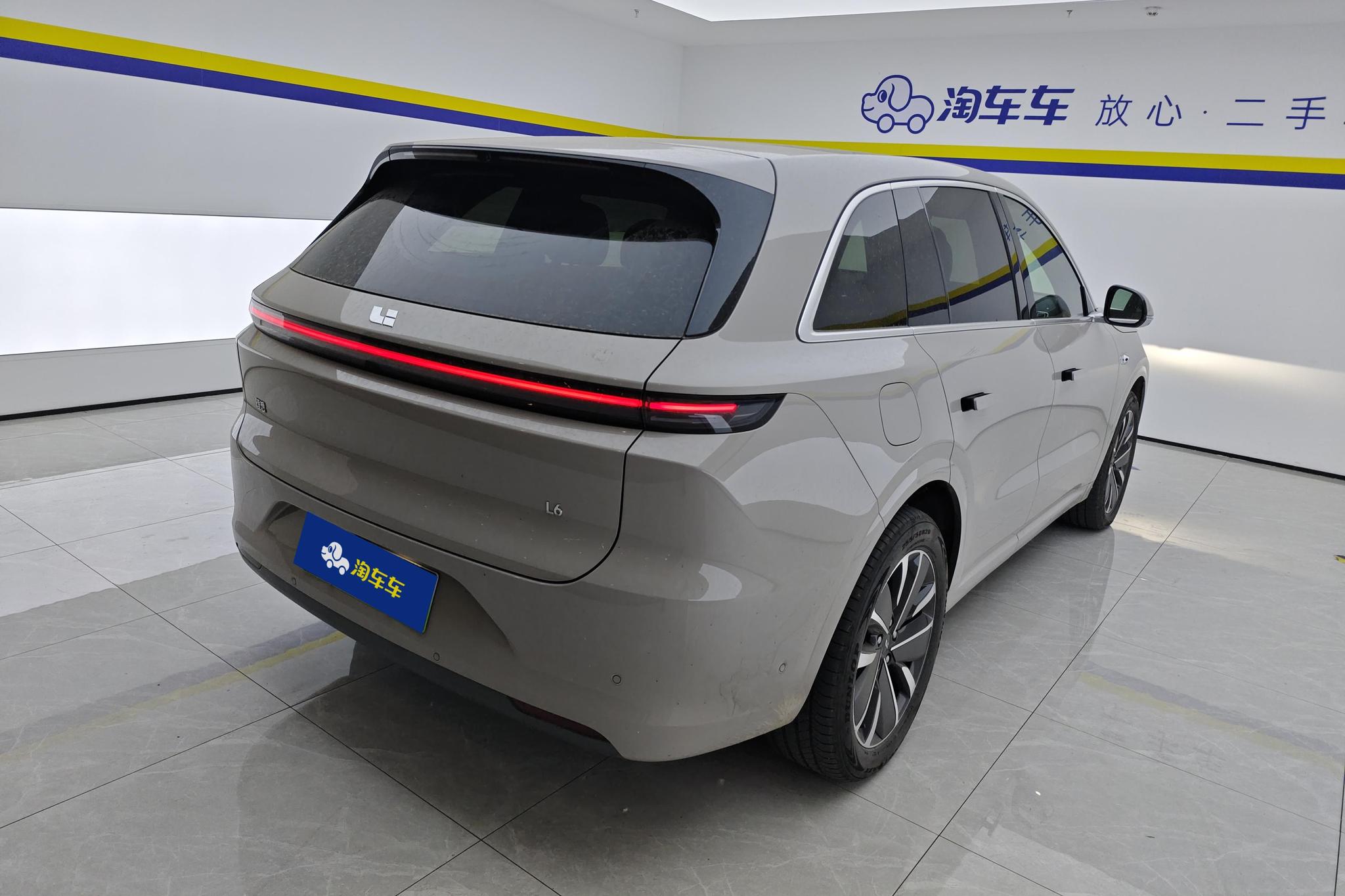 Li Auto L6 2025 Pro