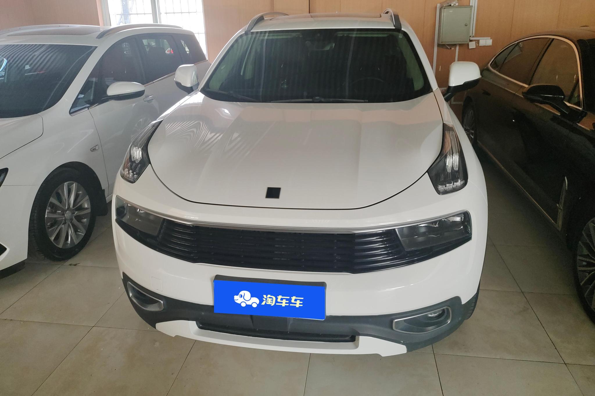 Lynk & Co 01 2017 2.0T Pro