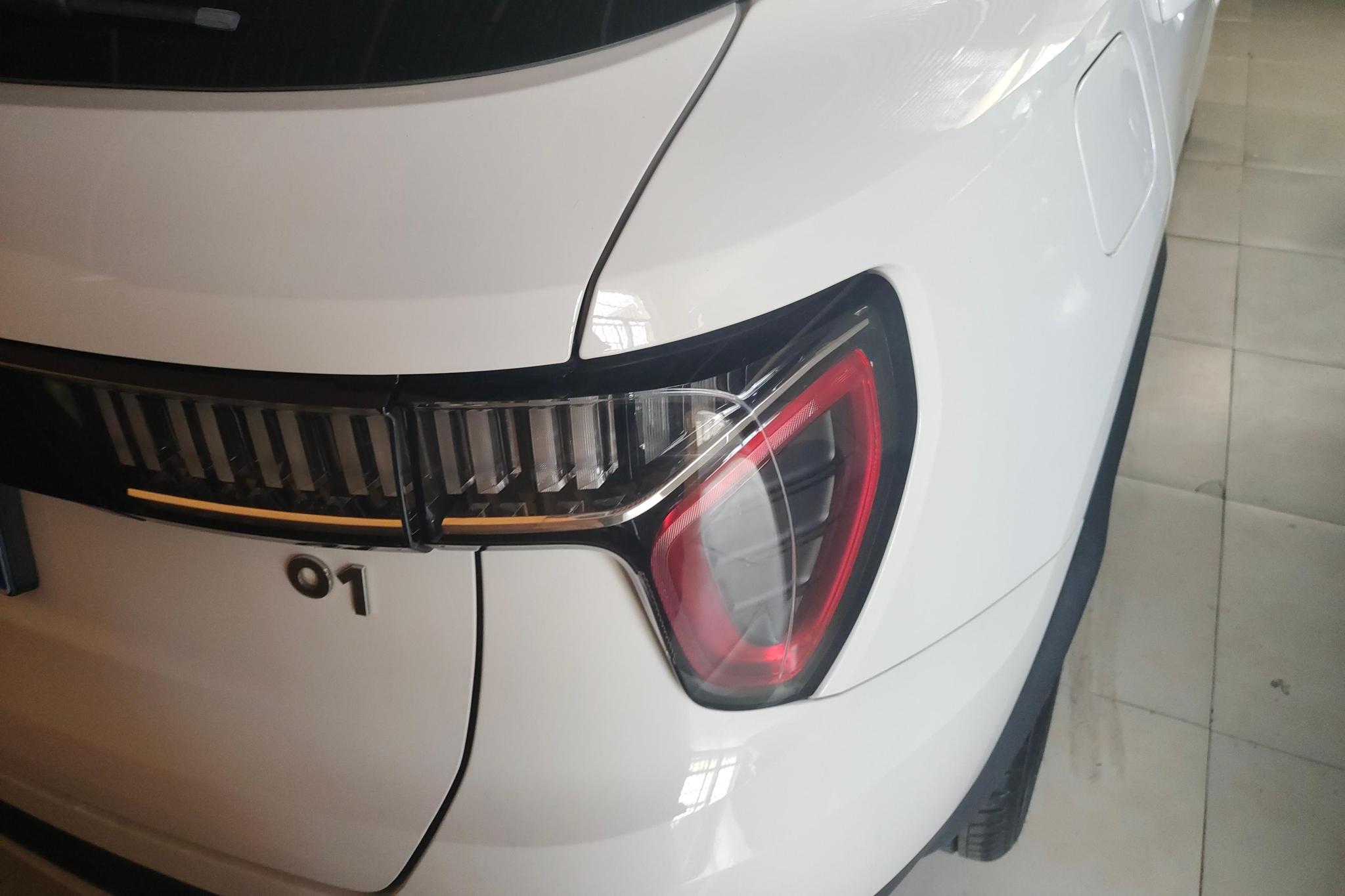 Lynk & Co 01 2017 2.0T Pro