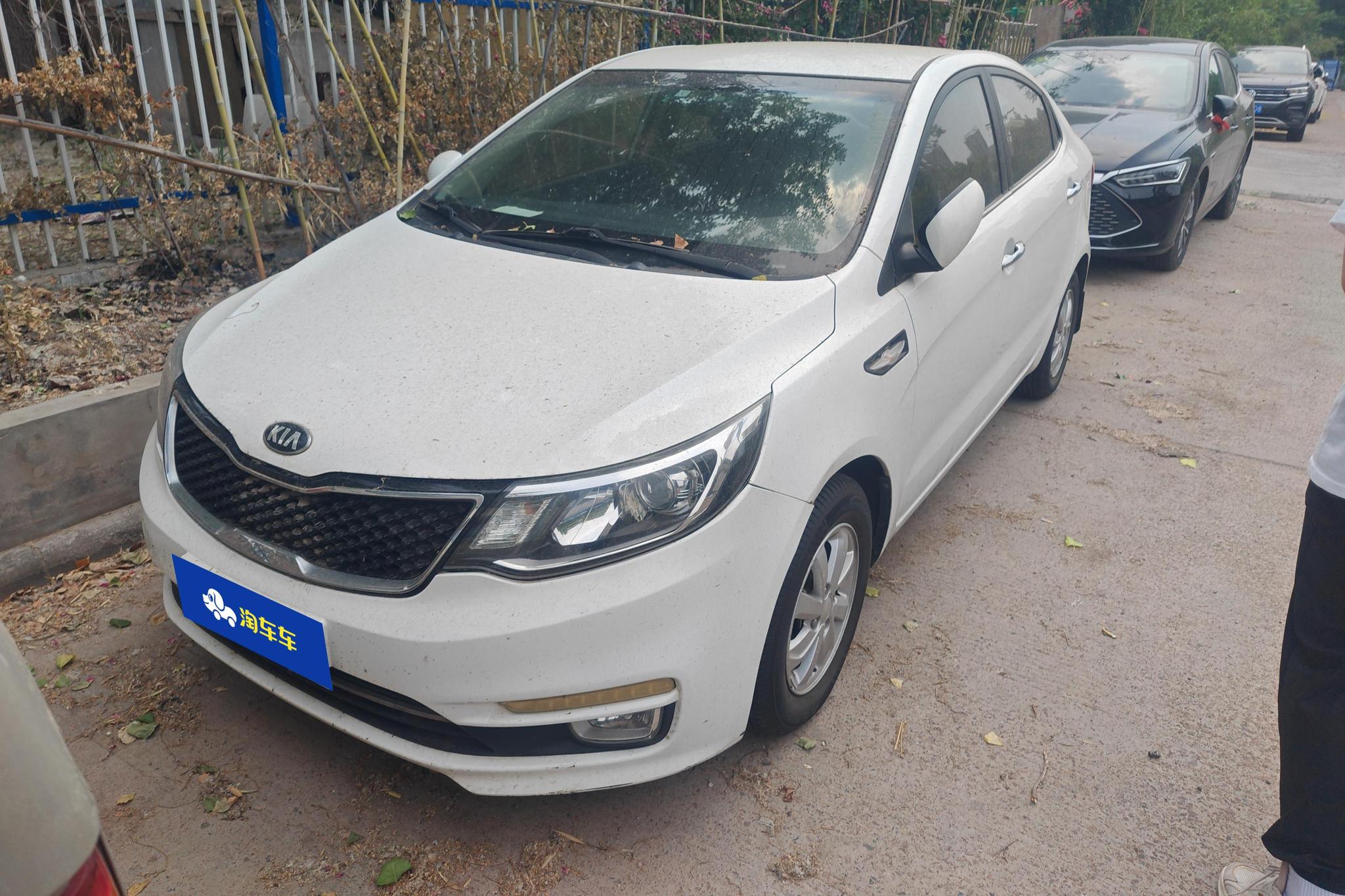 Kia K2 2015 1.4L MT GLS
