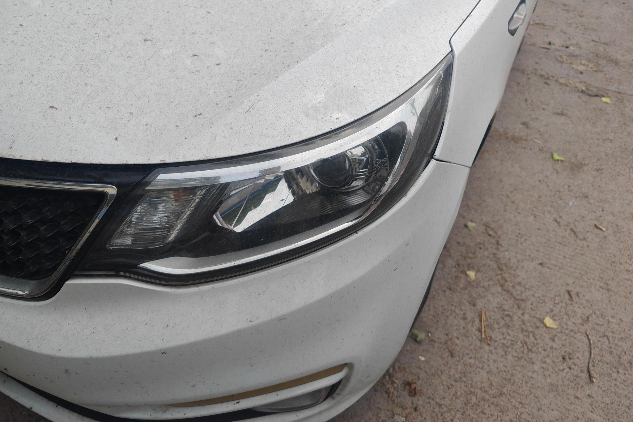 Kia K2 2015 1.4L MT GLS
