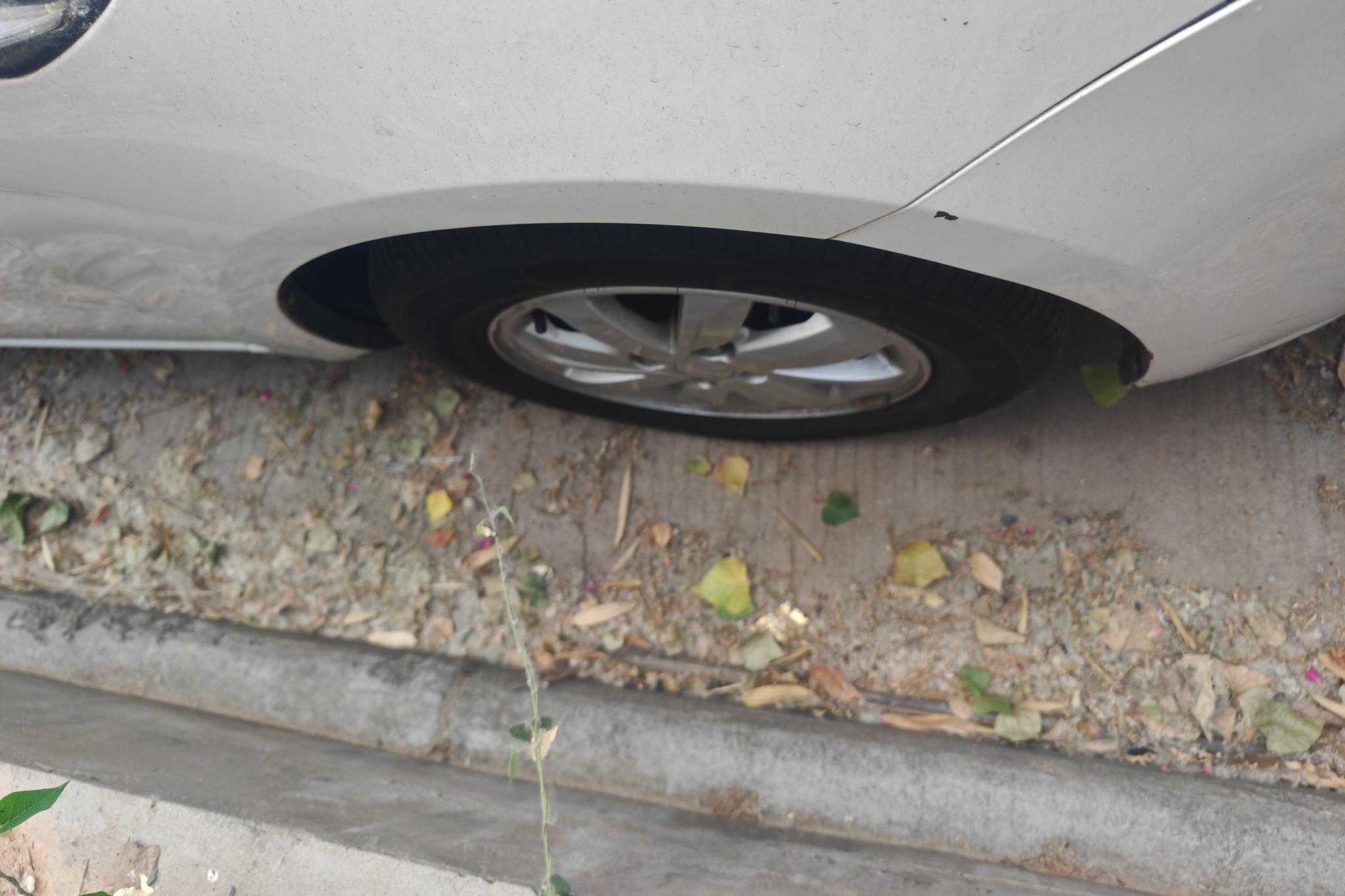 Kia K2 2015 1.4L MT GLS